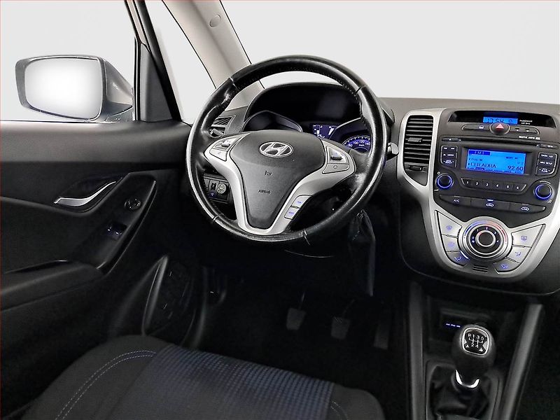Hyundai ix20 (2013) 1.4 CVVT, LPG, Vyhř. sedaček - fotka 7 z 16