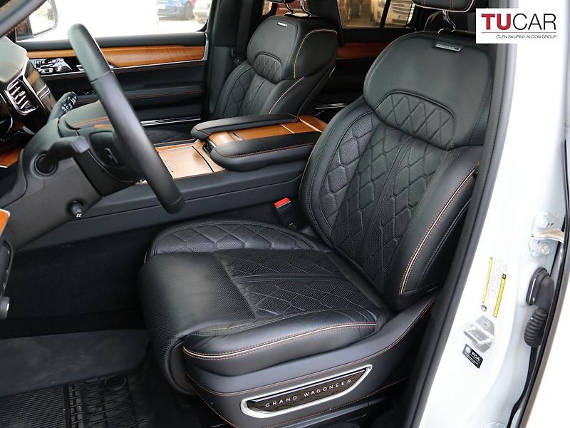 Jeep Grand Wagoneer (2023) 6.4 V8 SERIES III LPG  - fotka 9 z 36