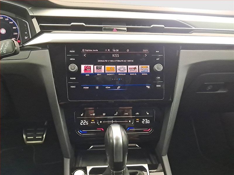 Volkswagen Arteon (2021) R-line 2.0 TDI - fotka 12 z 19