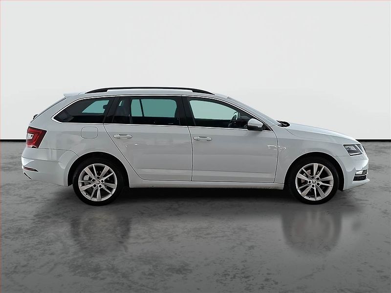 Škoda Octavia (2019) Style Plus 2.0 TDI, ČR,1.maj - fotka 6 z 16