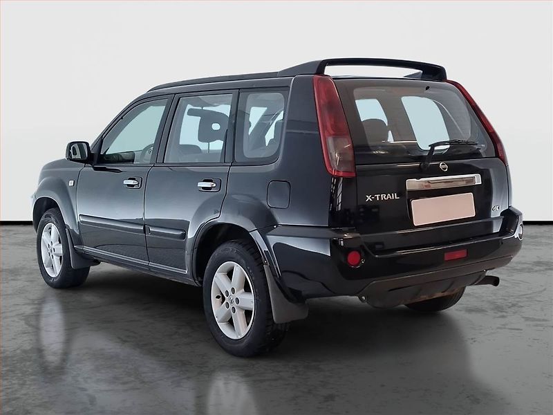 Nissan X-Trail (2005) 2.2 dCi, 4X4, po STK - fotka 4 z 17
