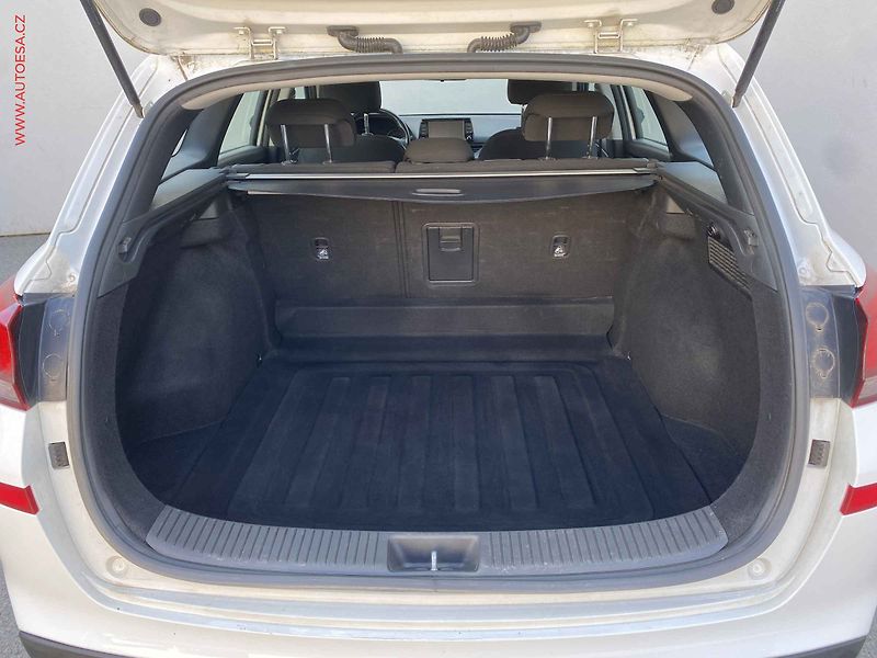 Hyundai i30 (2020) 1.4 T-GDi, 1.maj,ČR, AC - fotka 7 z 15