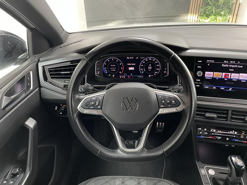 Volkswagen Taigo 1.5 TSi R-Line  DSG ČR 1.MAJ  - fotka 23 z 30