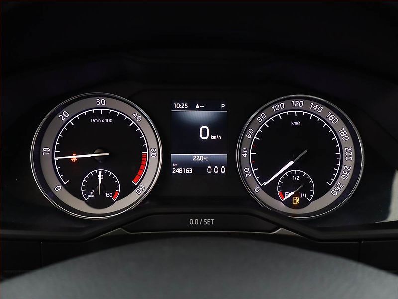 Škoda Superb (2019) Ambition Plus 2.0 TDI, Automat - fotka 9 z 20