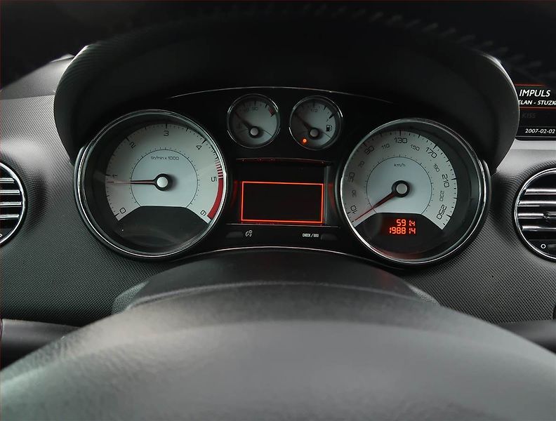Peugeot 308 (2012) 1.6 HDi, Navi, Xenony - fotka 11 z 17