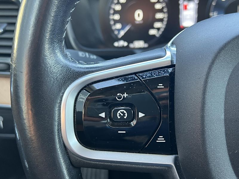 Volvo XC90 (2018) D5 AWD 173kW - fotka 13 z 42