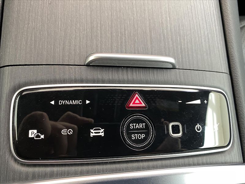 Mercedes-Benz EQS 500 4MATIC 118kWh AMG Line - fotka 18 z 25
