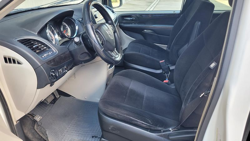 Dodge Grand Caravan 3,6i - fotka 17 z 20