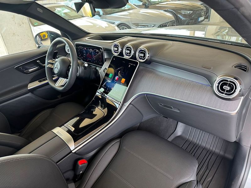 Mercedes-Benz GLC 450d 4MATIC - fotka 19 z 20