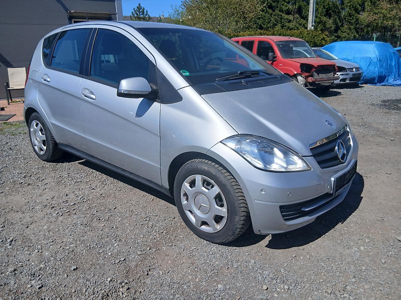 Mercedes-Benz Třídy A A 169, facelift, 180 CDI - fotka 6 z 32