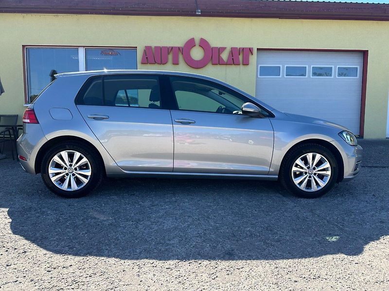 Volkswagen Golf 1.0TSi 85kW/1MAJ/Serv.knih/TOP - fotka 2 z 39