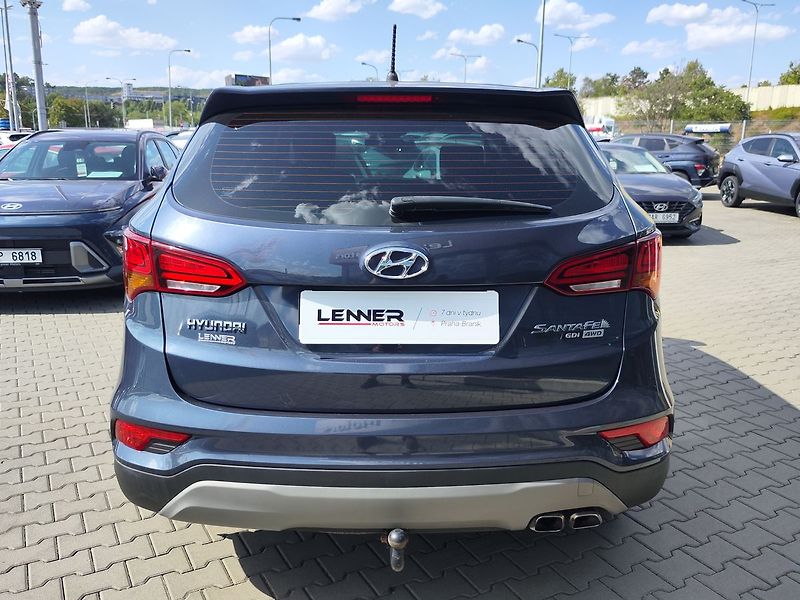 Hyundai Santa Fe 2.4 GDi/138kW Confidence 4x4 - fotka 6 z 31