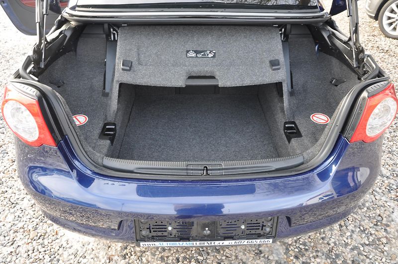 Volkswagen EOS 1.4TSi 90kW KŮŽE - fotka 12 z 18