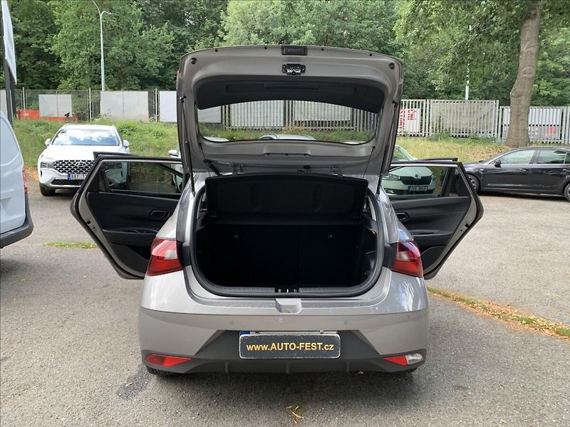 Hyundai i20 1,2 i SMART,1.MAJ.,ČR,SERVISKA - fotka 20 z 21