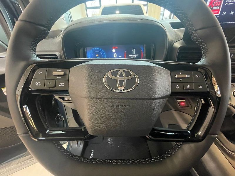Toyota ProAce City Verso 1.5 D-4D M/T Family 7S - fotka 24 z 30