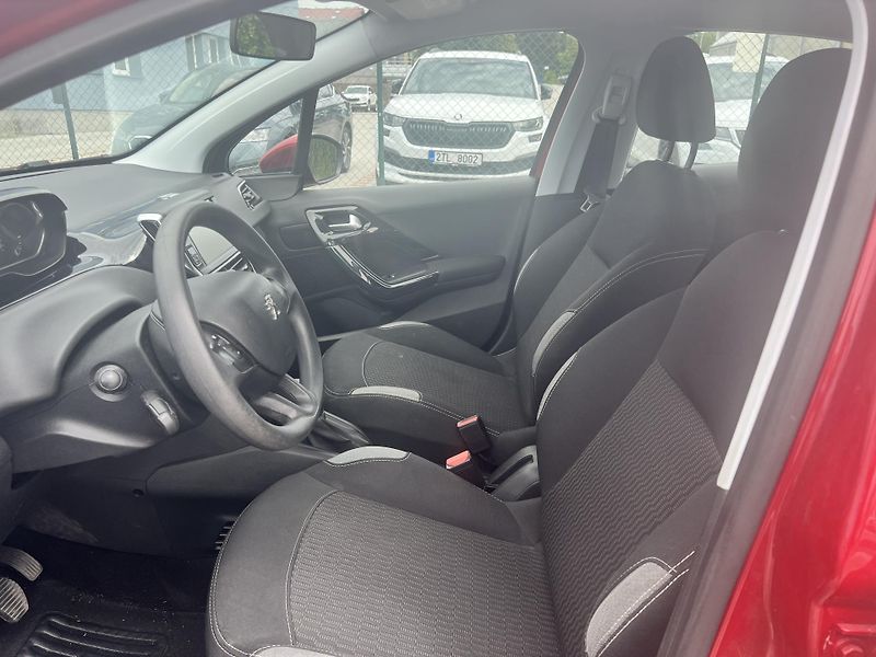 Peugeot 208 1.2i KAMERA KLIMA PŮVOD ČR - fotka 9 z 41