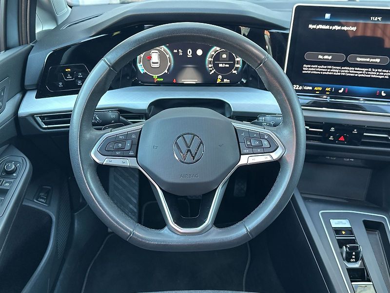 Volkswagen Golf Variant (2024) 1.5 eTSI DSG Life - fotka 6 z 33