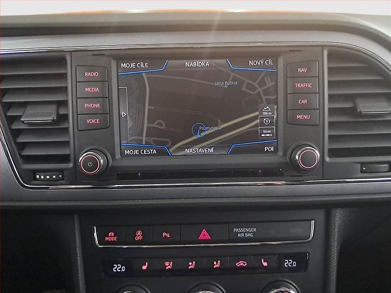 Seat Leon (2016) 2.0 TDI FR, Kůže, Navi - fotka 13 z 21