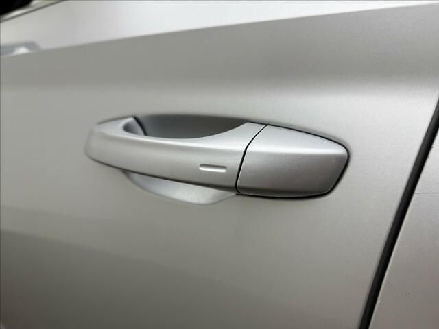Škoda Superb (2016) - fotka 23 z 33