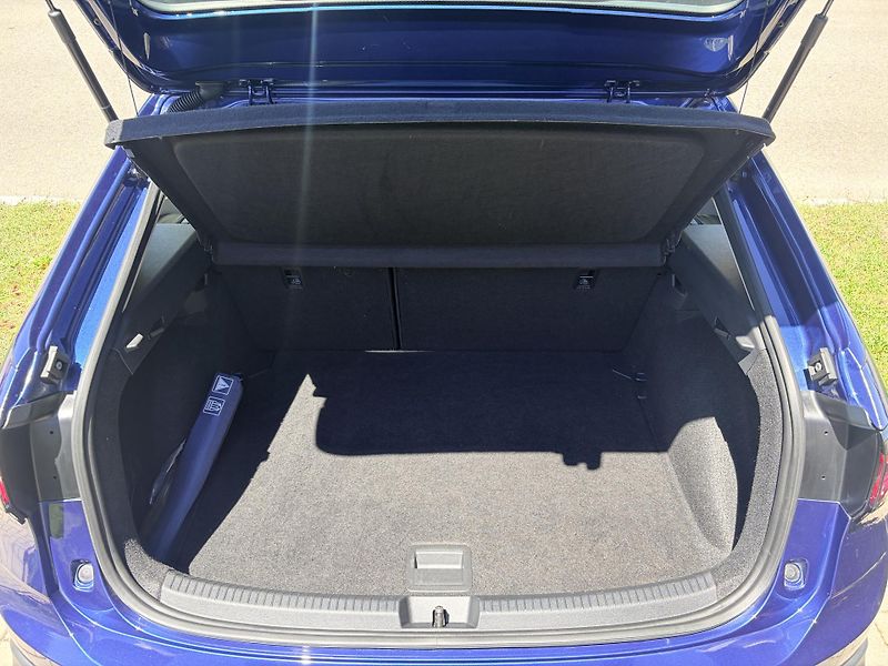 Volkswagen Taigo 1.0TSI LIFE VIRTUAL LED - fotka 39 z 45