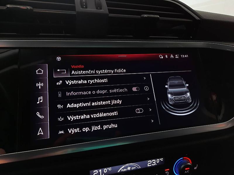 Audi Q3 (2022) Sportback S line 1.5 TFSI (110 - fotka 16 z 23