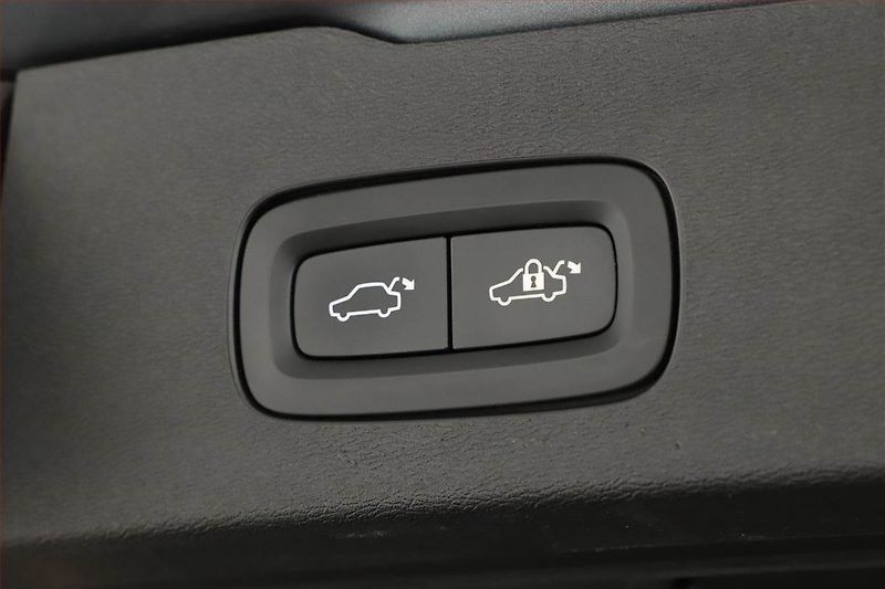Volvo V60 (2020) T8 Polestar - fotka 15 z 20