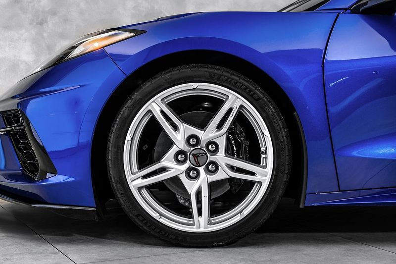 Chevrolet Corvette (2022) C8 Stingray - fotka 3 z 24