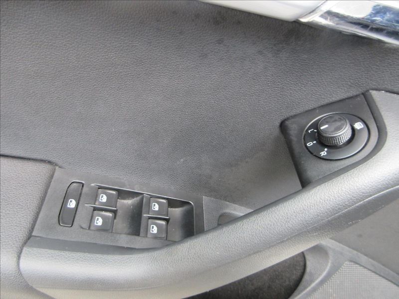 Škoda Octavia 1,6 TDi 85 Kw, Navi, Nové v ČR - fotka 23 z 28