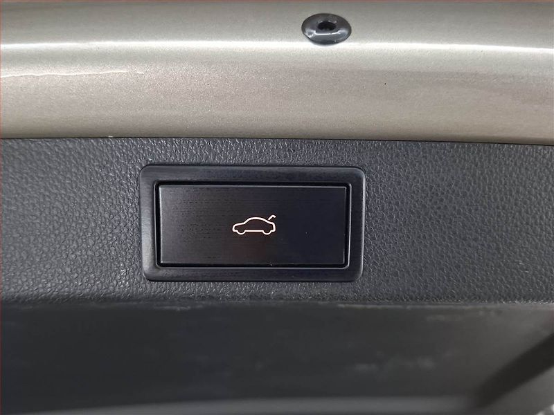 Škoda Octavia (2015) Scout 2.0 TDI, 4X4, Automat - fotka 21 z 21