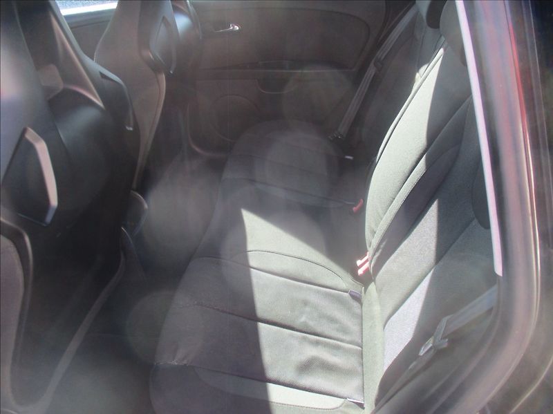 Seat Leon 1,9 TDI FR, aut. klima, 125kw, - fotka 11 z 31