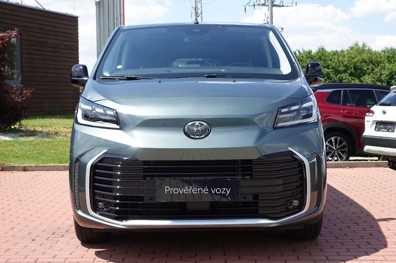 Toyota ProAce Verso 2.0 Diesel 144 6 MT 5D L2 Fami - fotka 2 z 33