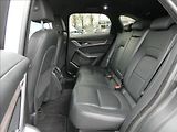 Jaguar F-Pace 2,0 D200 S,1.maj,ČR,DPH - náhled 17