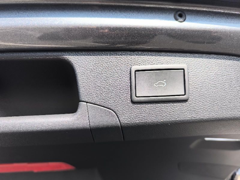 Škoda Superb 2.0 TDi 4x4 Sportline - fotka 23 z 27