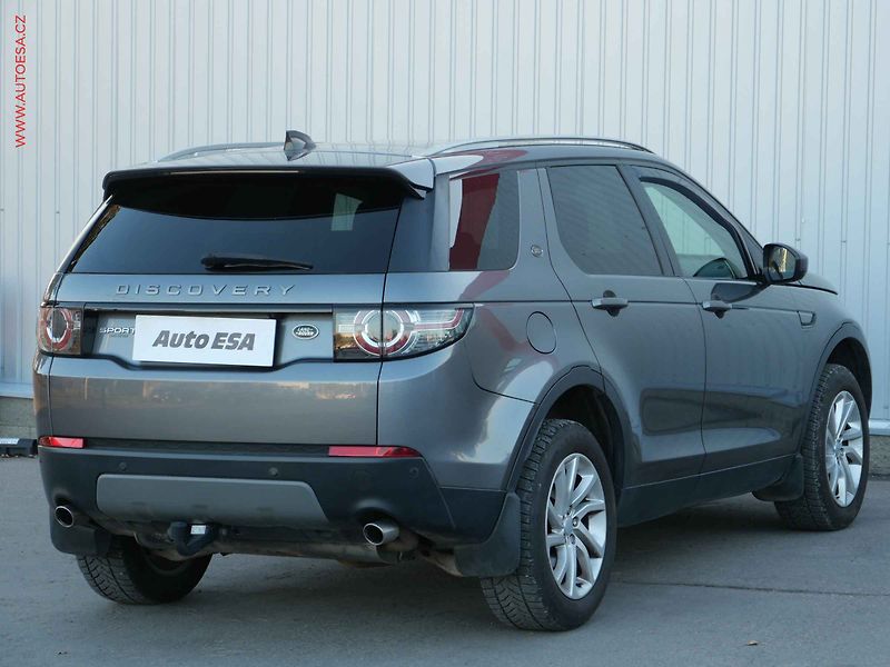 Land Rover Discovery (2017) 2.0 TD4 4x4, AT, navi, bixen - fotka 4 z 23