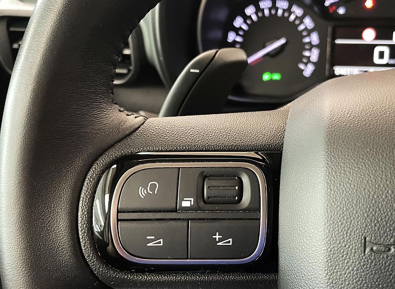 Citroën Berlingo 1.5 BlueHDi 130 S&S EAT8 - fotka 16 z 27