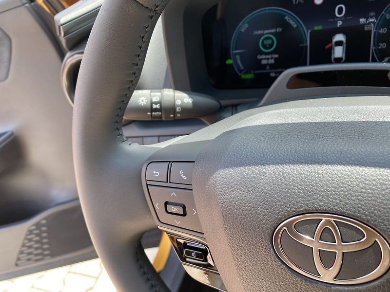 Toyota C-HR 2.0 HSD Tokyo Ed. odběr ihned - fotka 19 z 23