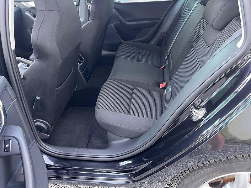 Škoda Octavia (2014) 1.6 TDi 4 x 4 NAVI Sport - fotka 8 z 22