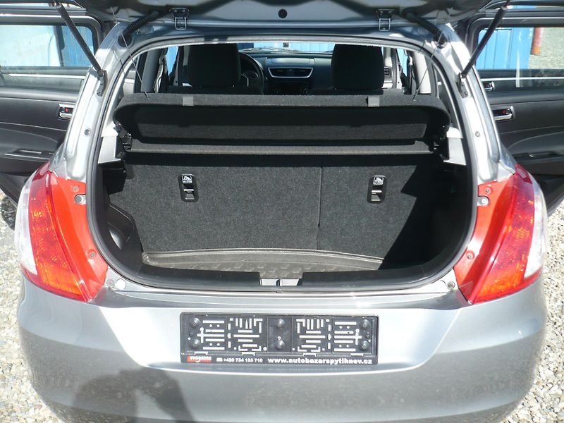 Suzuki Swift 1.2i Klimatizace - fotka 22 z 23