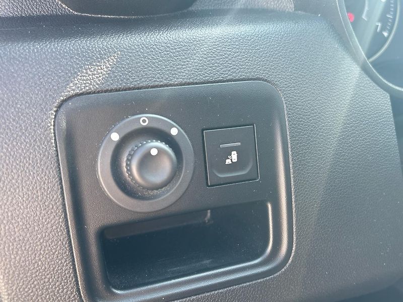 Dacia Duster (2018) 1.6 Sce Prestige - fotka 19 z 22