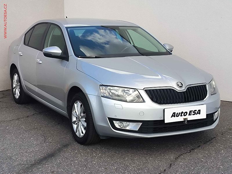 Škoda Octavia (2013) 1.6 TDi, ČR, servis.kniha - fotografie inzerátu