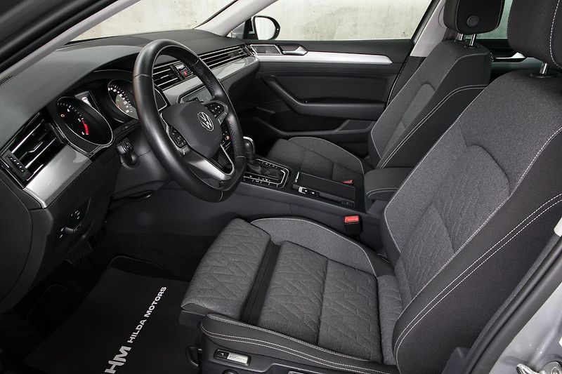 Volkswagen Passat 2.0TDI 110kW DSG IQ ACC Tažné - fotka 8 z 29