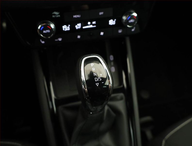 Škoda Kamiq (2025) Monte Carlo 1.5 TSI - fotka 15 z 21