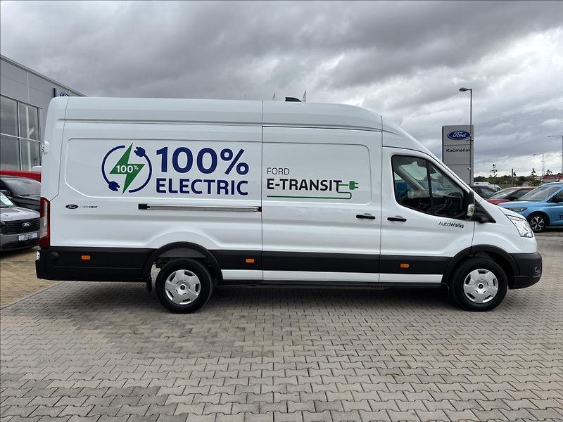 Ford Transit Trend L4 135kW 89kWh BEV - fotka 6 z 46