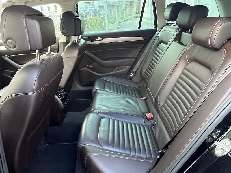 Volkswagen Passat (2016) 2.0TDI, 4motion, Automat DSG - fotka 13 z 41