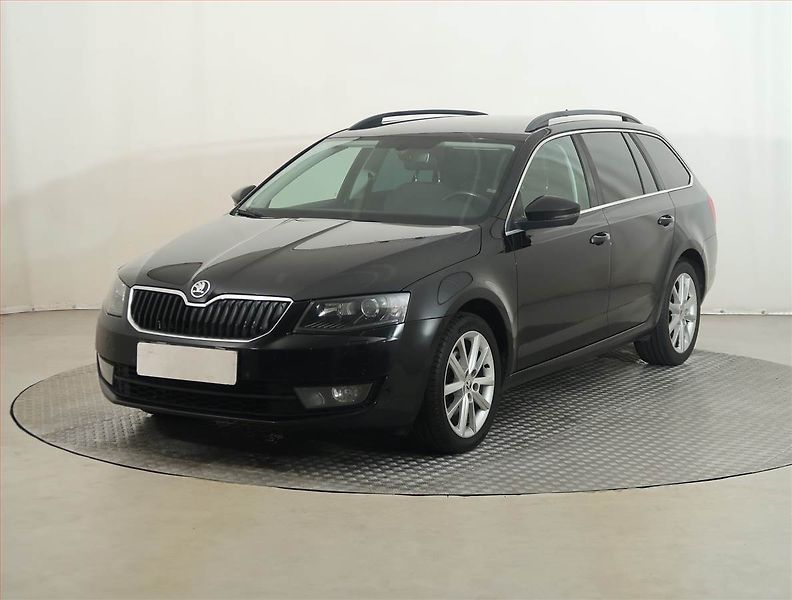Škoda Octavia (2017) 2.0 TDI, Automat, Kůže, Navi - fotka 2 z 14