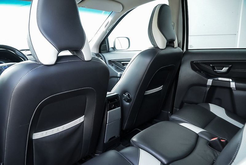Volvo XC90 D5 AWD POLESTAR - fotka 19 z 30
