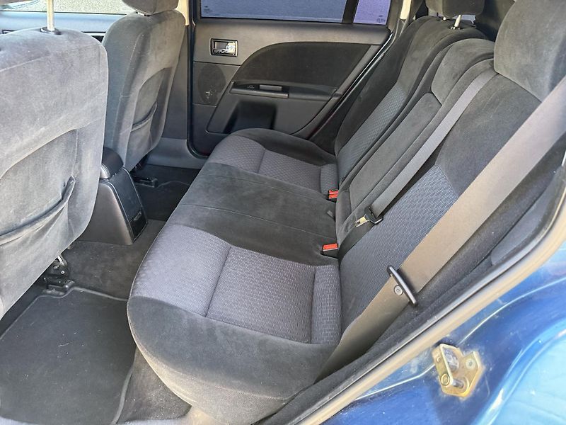 Ford Mondeo 2,0TDCI TAŽNÉ - fotka 14 z 15