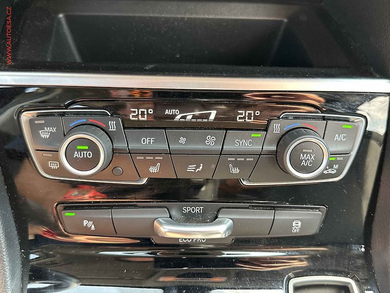 BMW Řada 2 (2017) 1.5i, 1.maj,ČR, AT - fotka 15 z 17