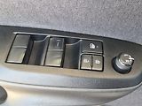 Toyota Yaris 1.5 HEV 1 CVT Comfort tech - náhled 19