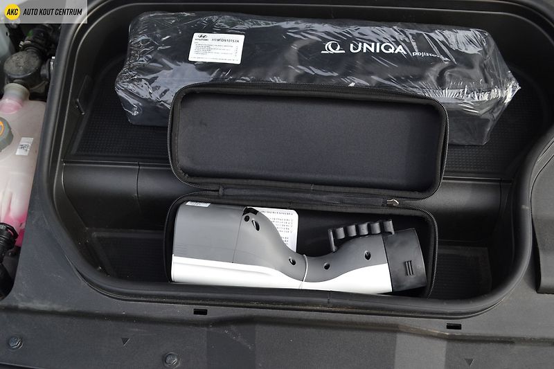 Hyundai Ioniq 6 239KW 4x4 POWER 77kWh STYLE PR - fotka 67 z 74